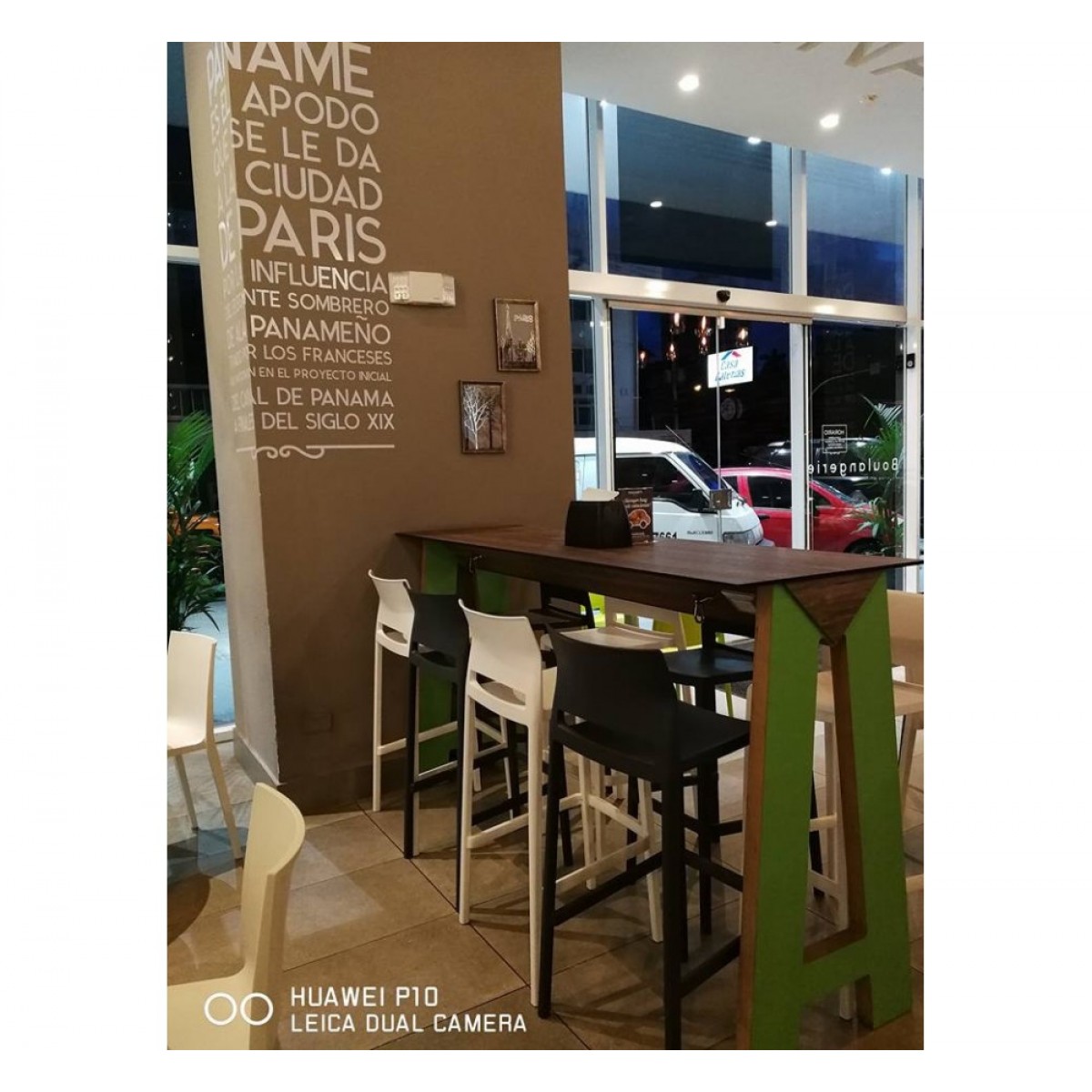 Bakhita σκαμπό bar Technopolymer σε δύο ύψη Bakhita σκαμπό bar Technopolymer σε δύο ύψη