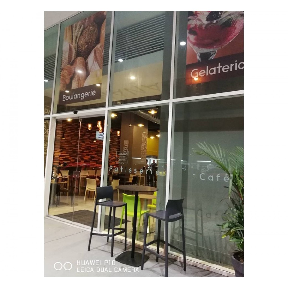 Bakhita σκαμπό bar Technopolymer σε δύο ύψη Bakhita σκαμπό bar Technopolymer σε δύο ύψη