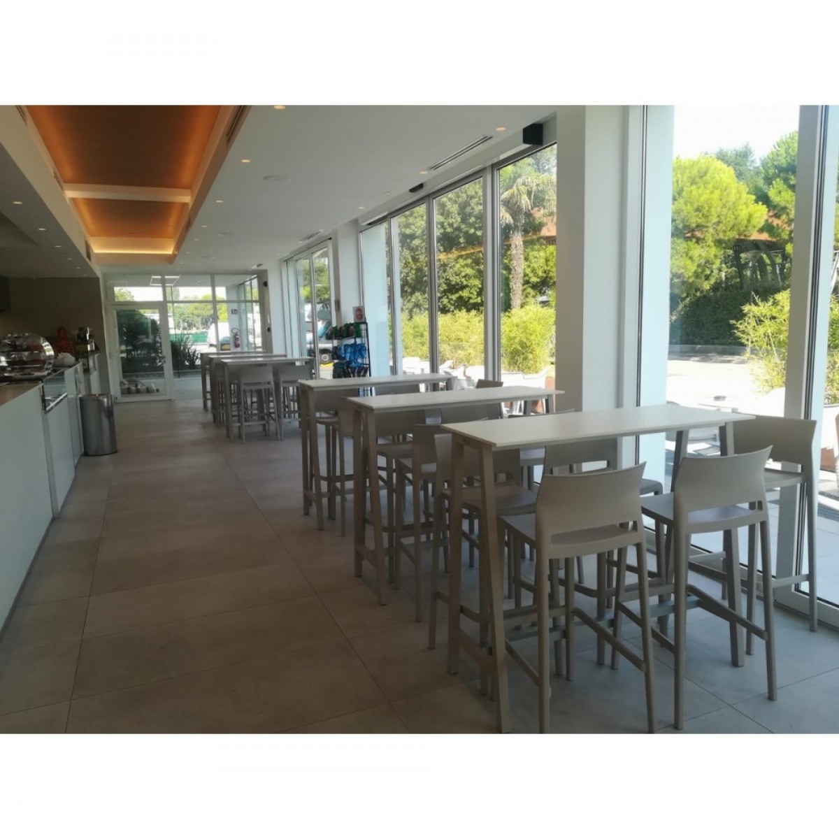 Bakhita σκαμπό bar Technopolymer σε δύο ύψη Bakhita σκαμπό bar Technopolymer σε δύο ύψη
