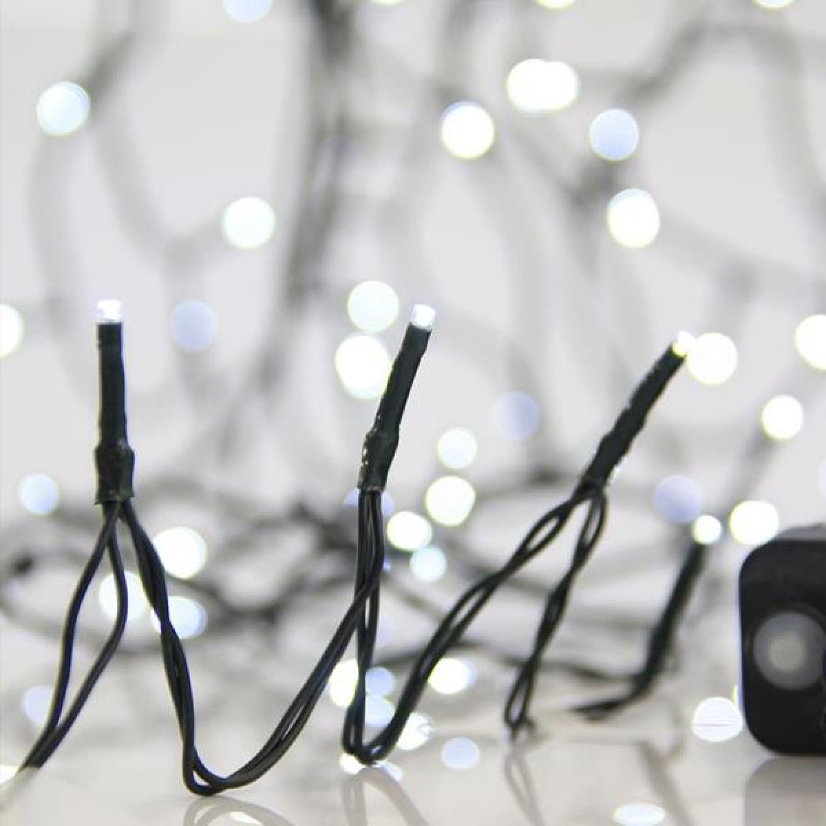 1500 Led λαμπάκια με 8 προγράμματα μετασχηματιστή ρεύματος και πράσινο καλώδιο IP44 λευκό ψυχρό φως 75μ