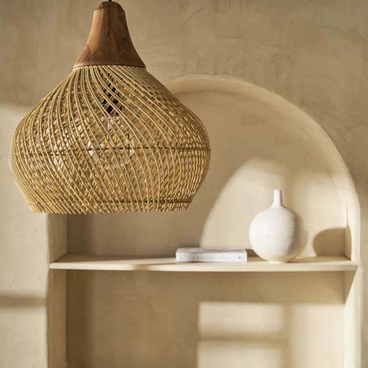 Καπέλο φωτιστικού Bell Natural S από rattan και παλαιωμένο ξύλο teak 40x40x40 εκ