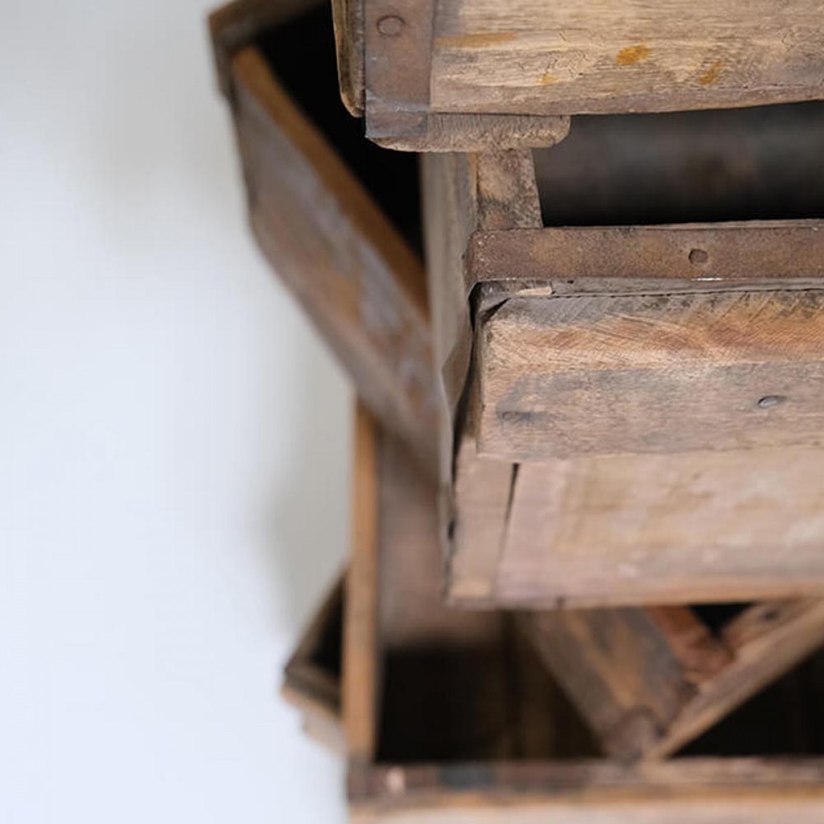 Kavita παλιό ξύλινο κουτί αποθήκευσης 34x44x18 εκ Kavita παλιό ξύλινο κουτί αποθήκευσης 34x44x18 εκ