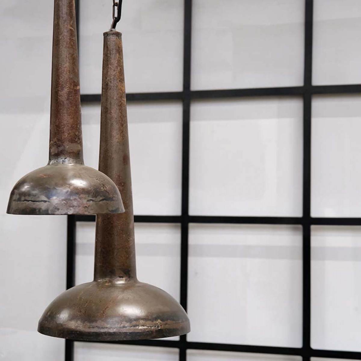 Trumpet μεταλλικό κρεμαστό φωτιστικό 30x30x62 εκ