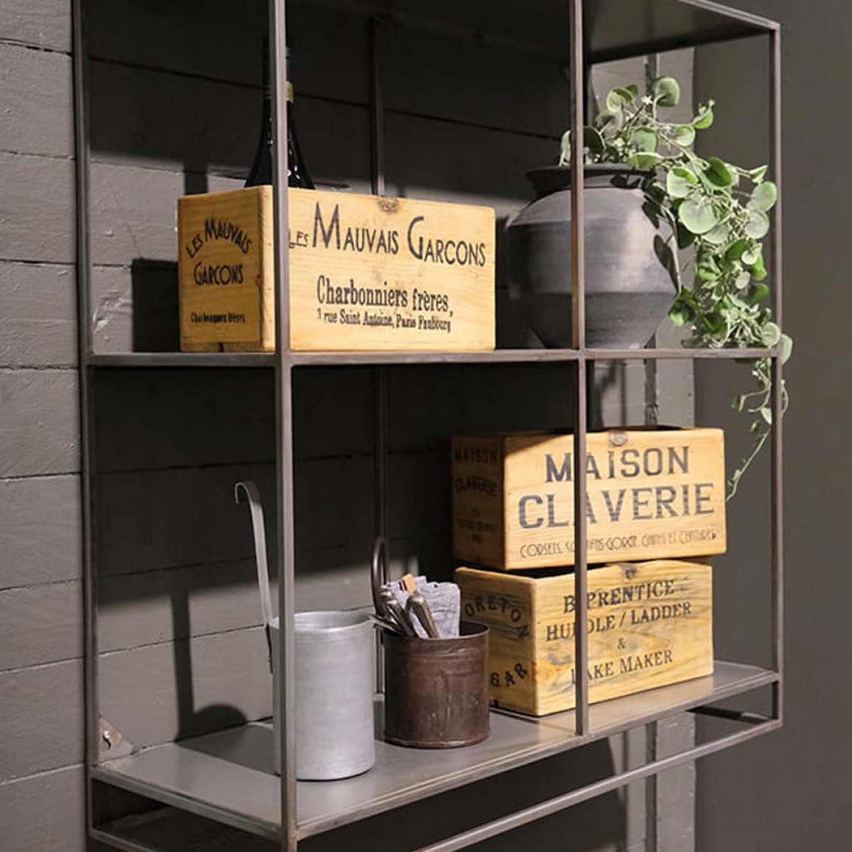 Σετ 3 ξύλινων κουτιών Kashish με vintage επιγραφή & λαβή 30x14x15 εκ Σετ 3 ξύλινων κουτιών Kashish με vintage επιγραφή & λαβή 30x14x15 εκ